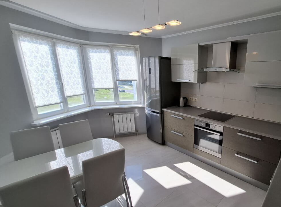 Photo d’intérieur améliorée pour une location courte durée